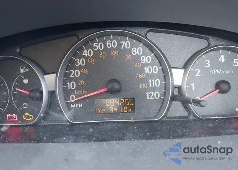 2004 Saturn Ion 2 from USA, damaged, VIN 1G8AJ52F84Z196040